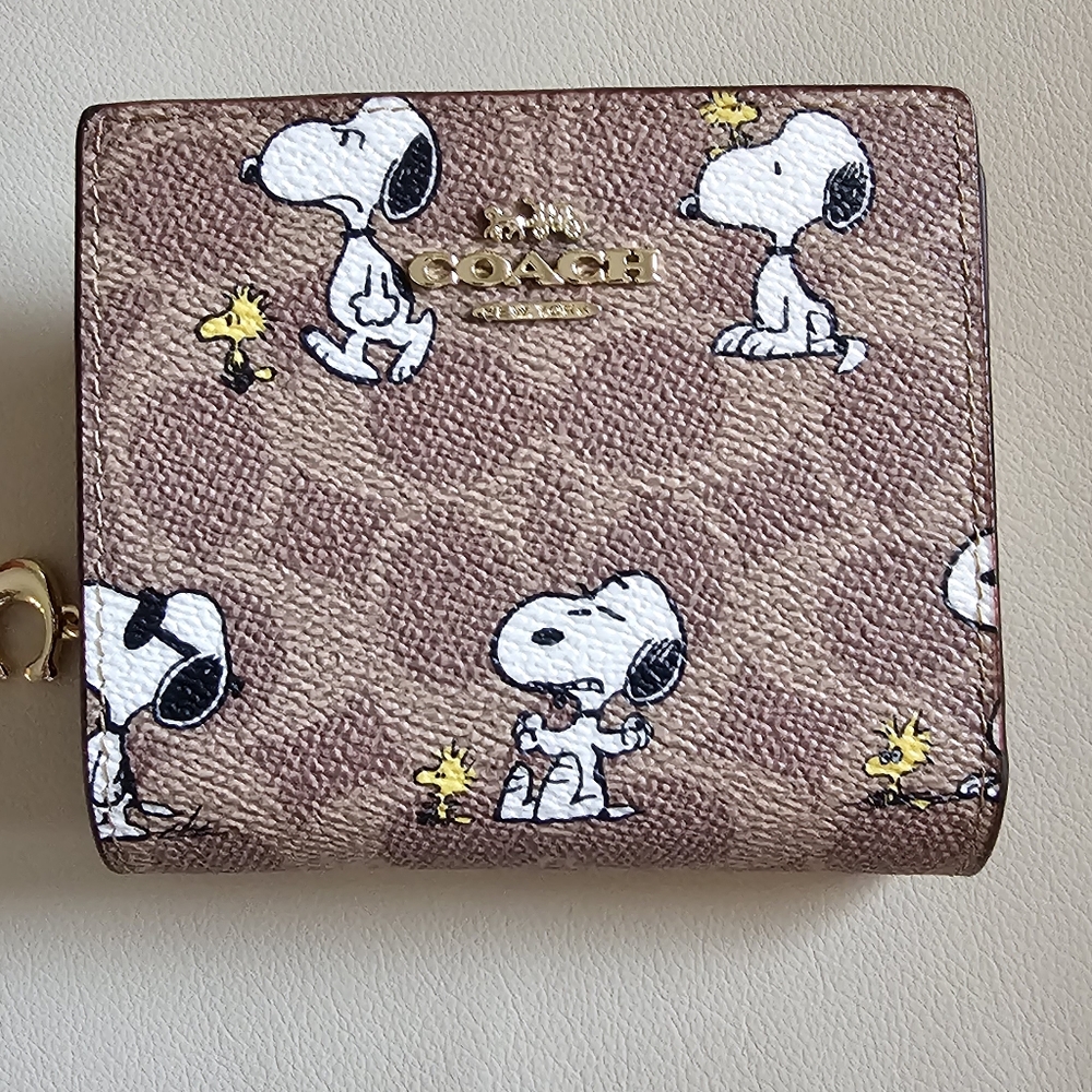 COACH X PEANUTS SNOOPY/WOOSTOCK SMALL SNAP WALLET